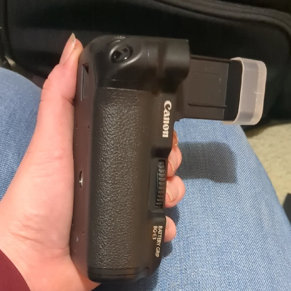 Canon Black Digital Camera Battery Grip